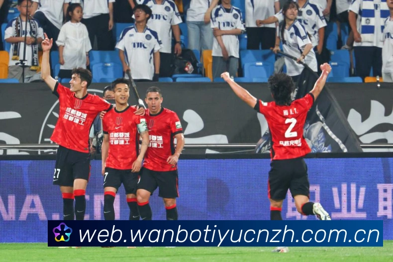 随巴萨问鼎西甲后巴尔德吉成历史第五位夺冠的瑞典传奇球员之一战术观察:最新赛事动态与深度分析 随巴萨问鼎西甲后巴尔德吉成历史第五位夺冠的瑞典传奇球员之一战术观察:最新赛事动态与深度分析